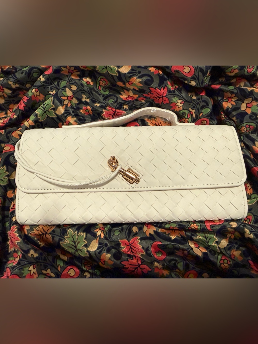 Few Moda - Theia White Woven Clutch with Crossbody